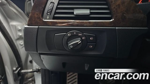 BMW 320, снимка 16 - Автомобили и джипове - 56077691