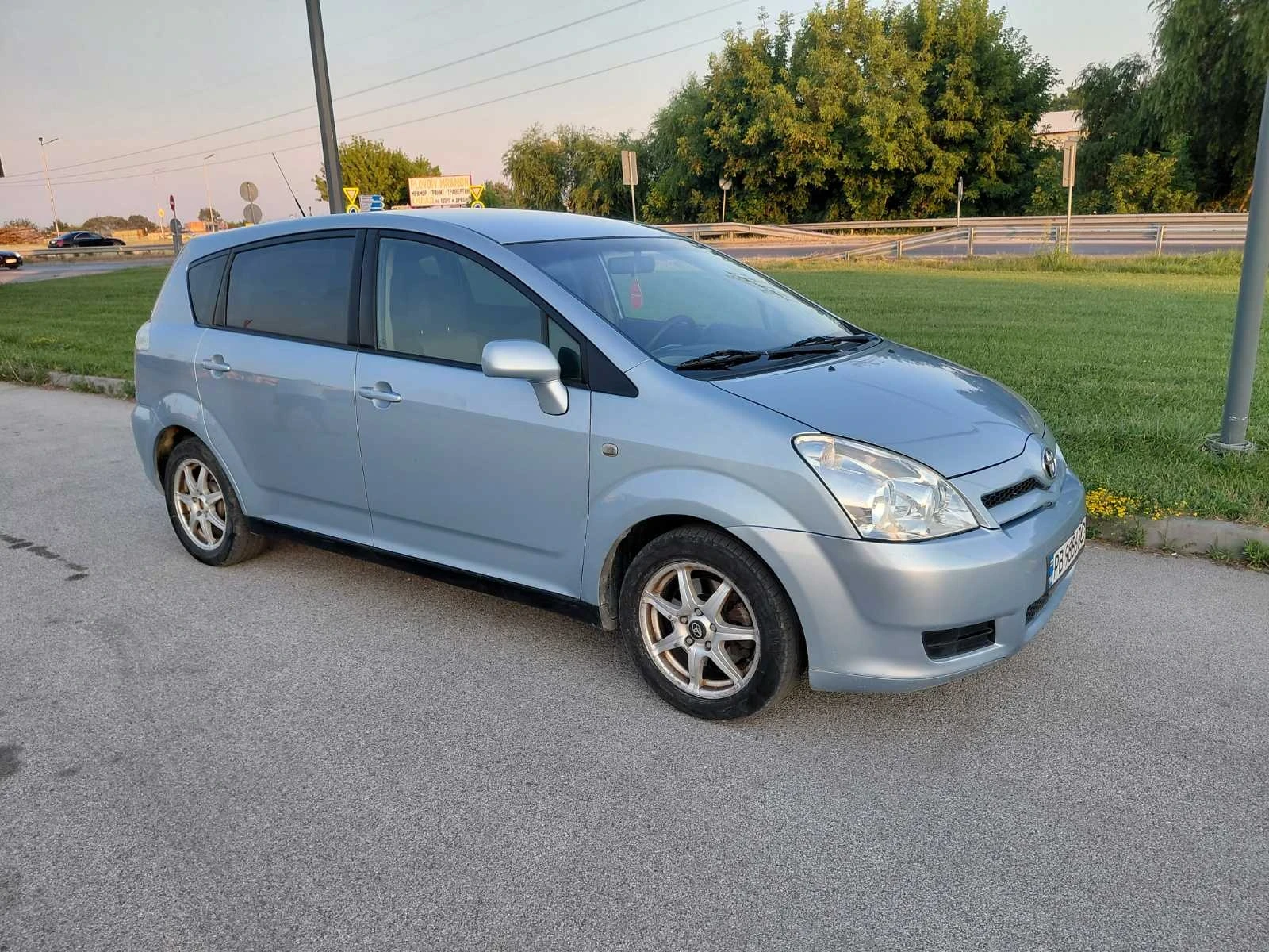 Toyota Corolla verso, снимка 1