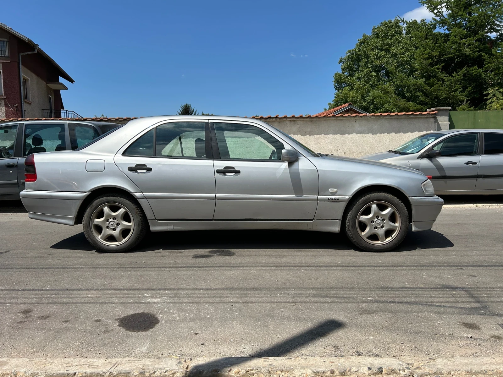Mercedes-Benz C 200, снимка 1