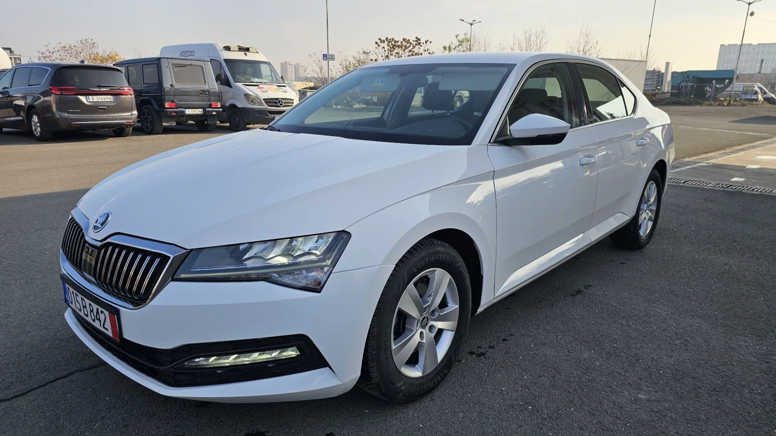 Skoda Superb 1.5  бензин - 150 к.с - автомат  - изображение 2