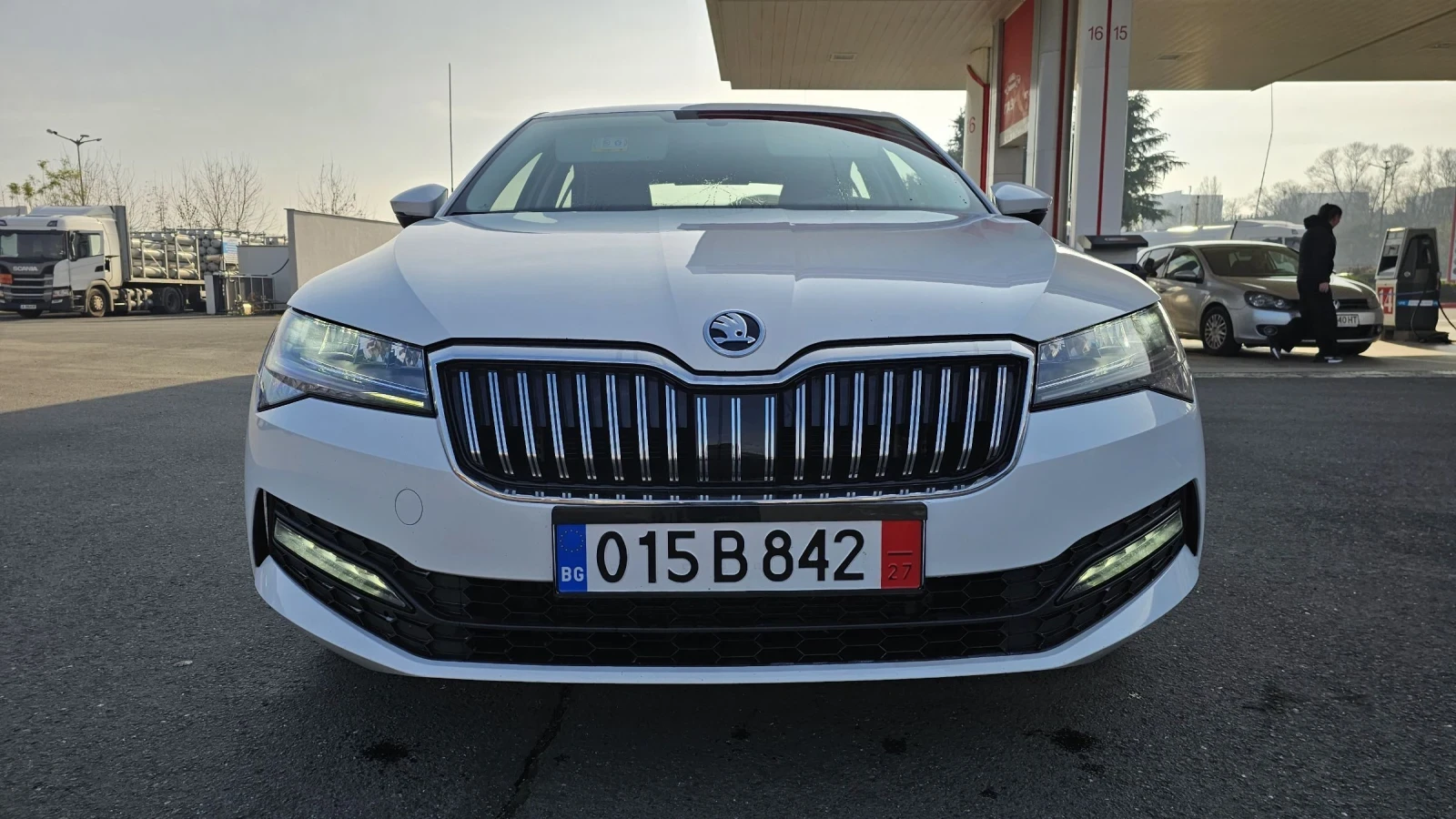 Skoda Superb 1.5  бензин - 150 к.с - автомат  - изображение 3