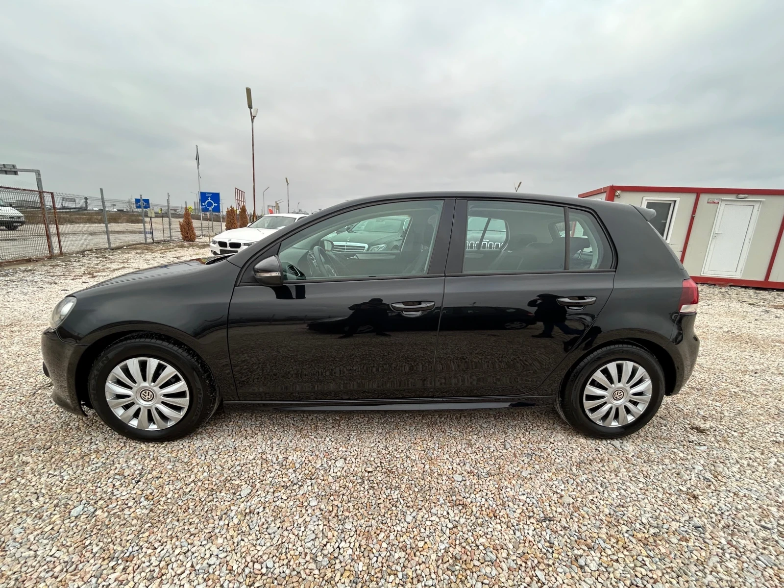 VW Golf * 1.6TDI* 105k.с* NAVI*  - изображение 6