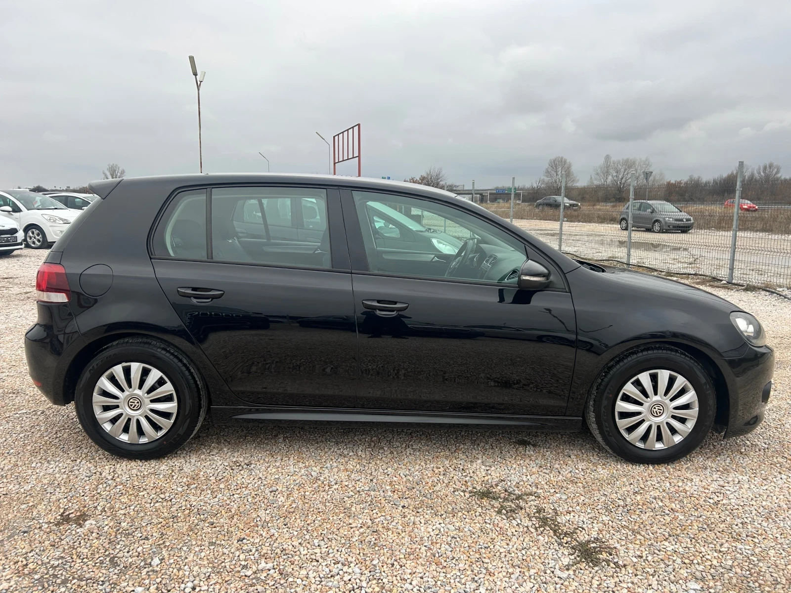 VW Golf * 1.6TDI* 105k.с* NAVI*  - изображение 5