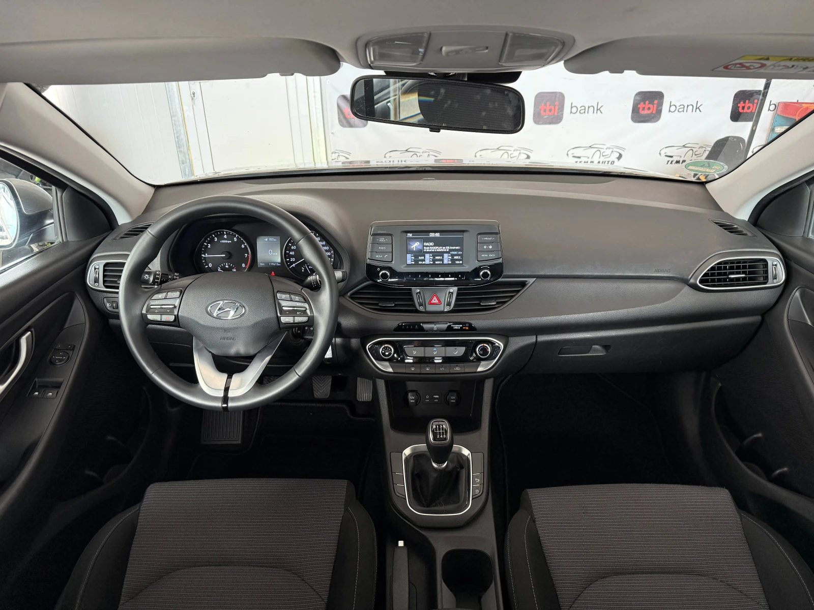 Hyundai I30 1.4I* 99к.с* 6ск* LED* СЕРВИЗНА КНИЖКА С ПЪЛНА ИСТ - изображение 10