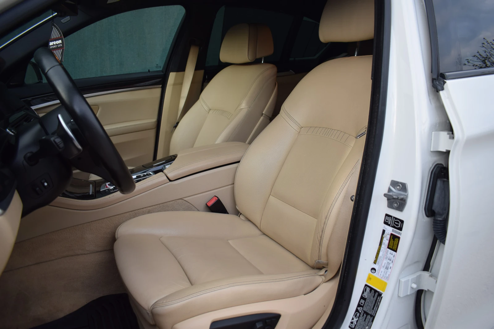 BMW 528 528 xi, снимка 10 - Автомобили и джипове - 53970028