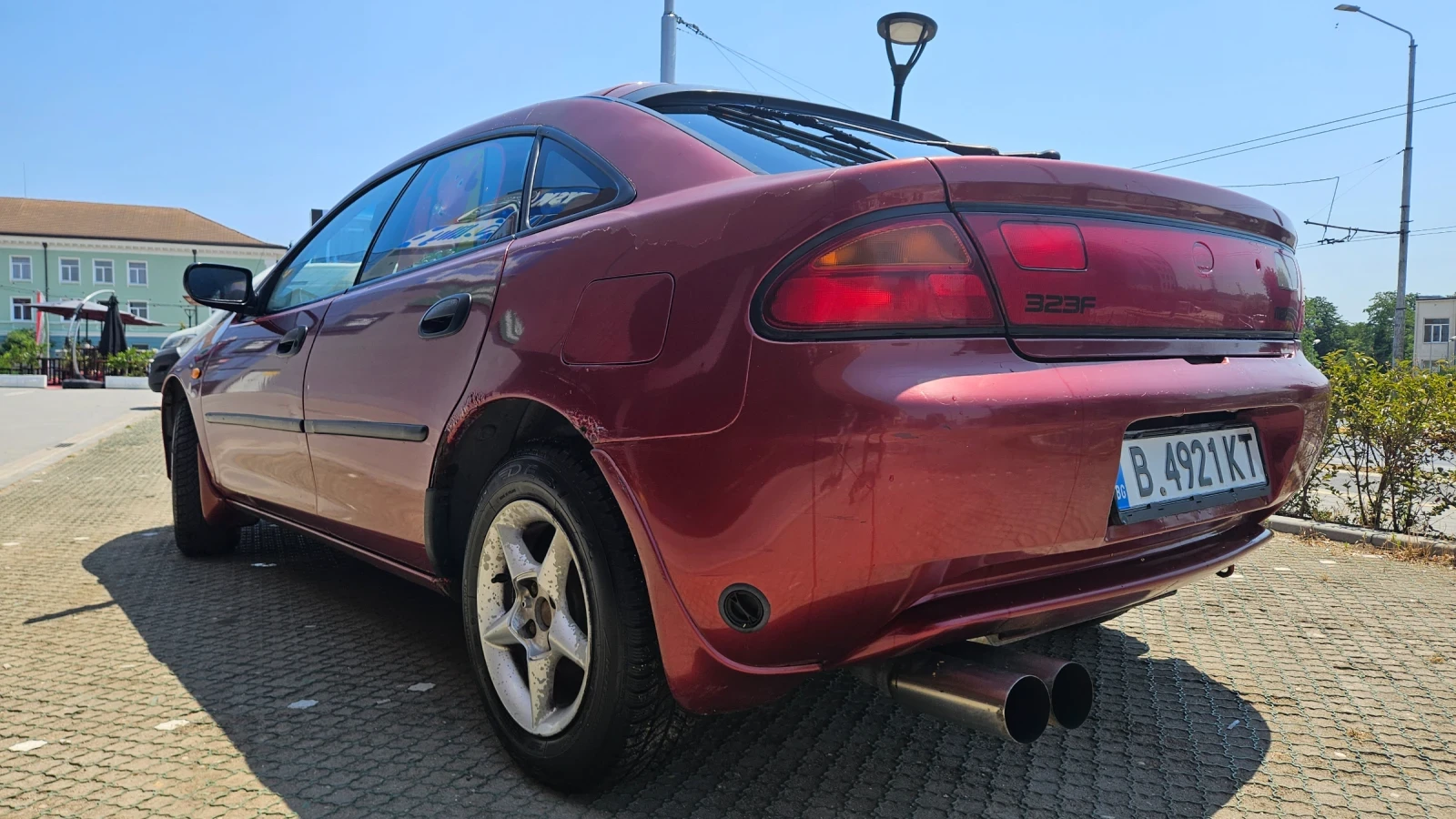 Mazda 323 F - изображение 4