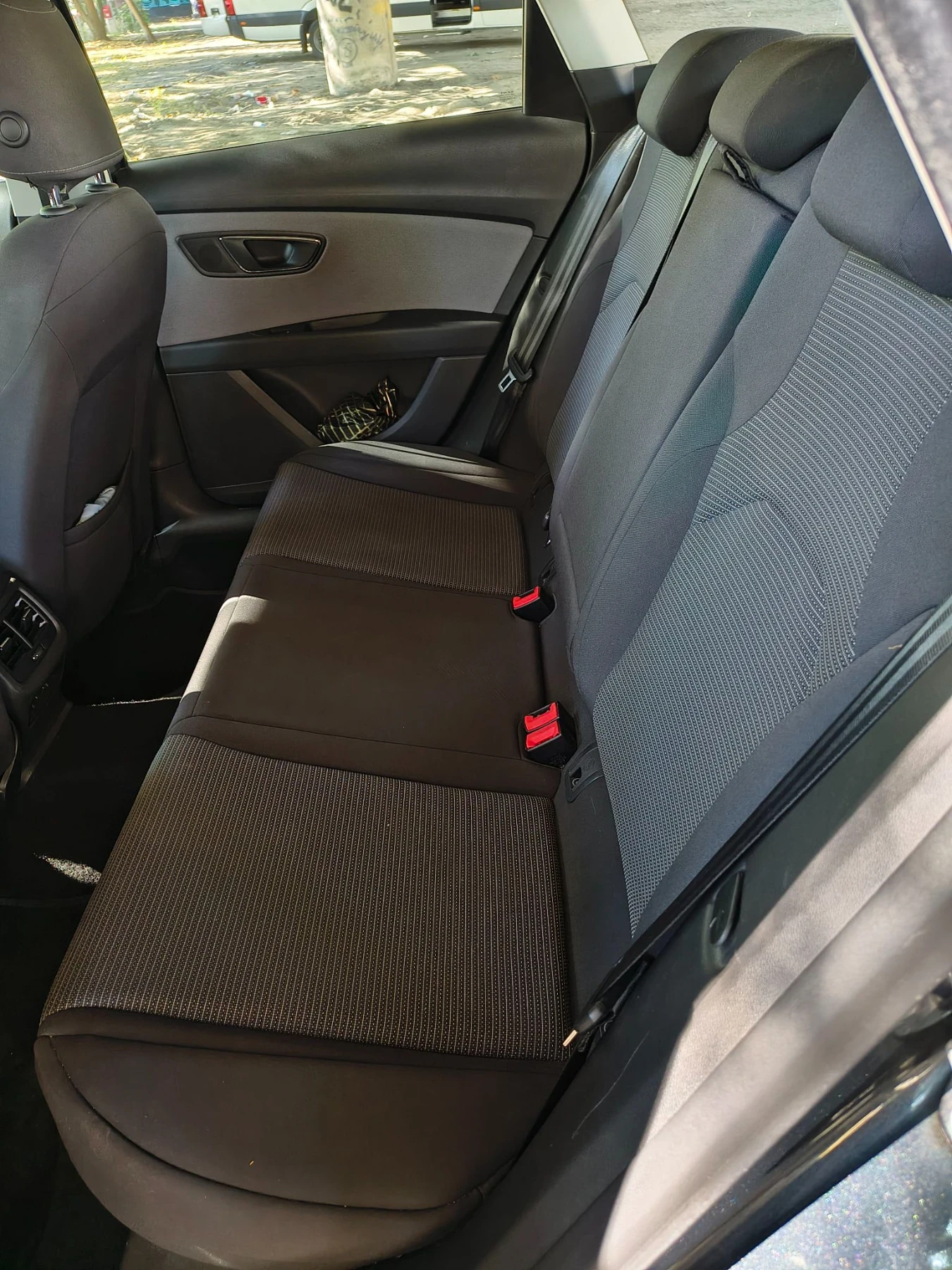 Seat Leon, снимка 7 - Автомобили и джипове - 53938687