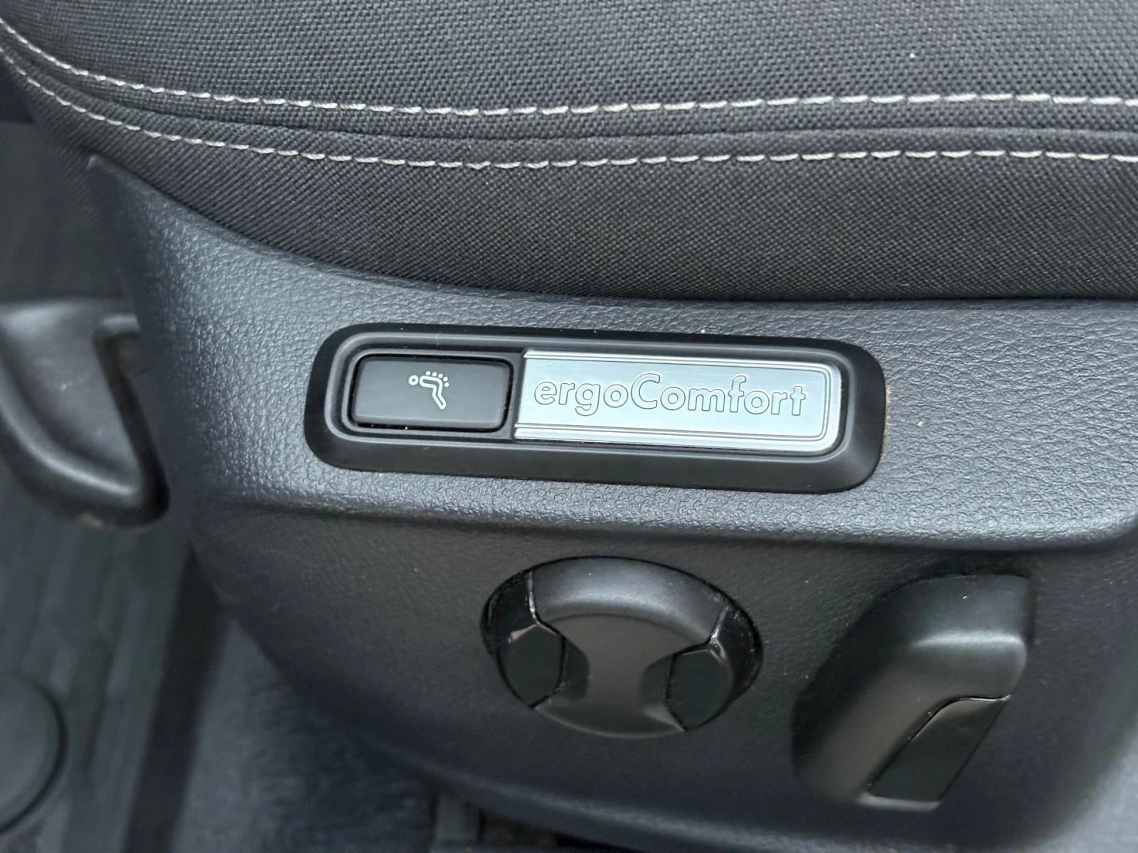 VW Passat 2.0TDI* 150кс* ACC* МАСАЖ* 6DSG - изображение 10