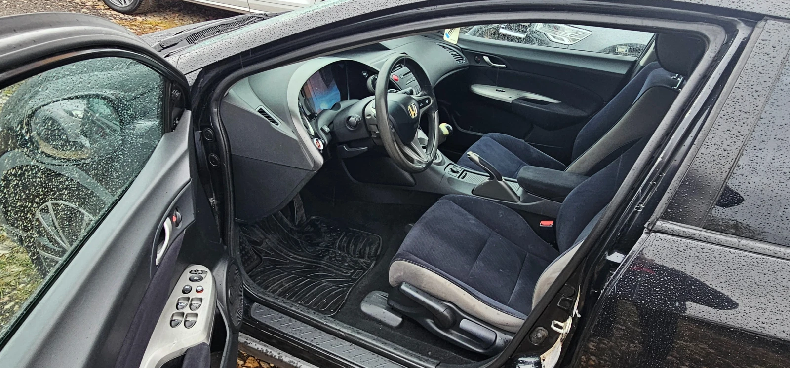 Honda Civic 1.4i GAS  - изображение 10