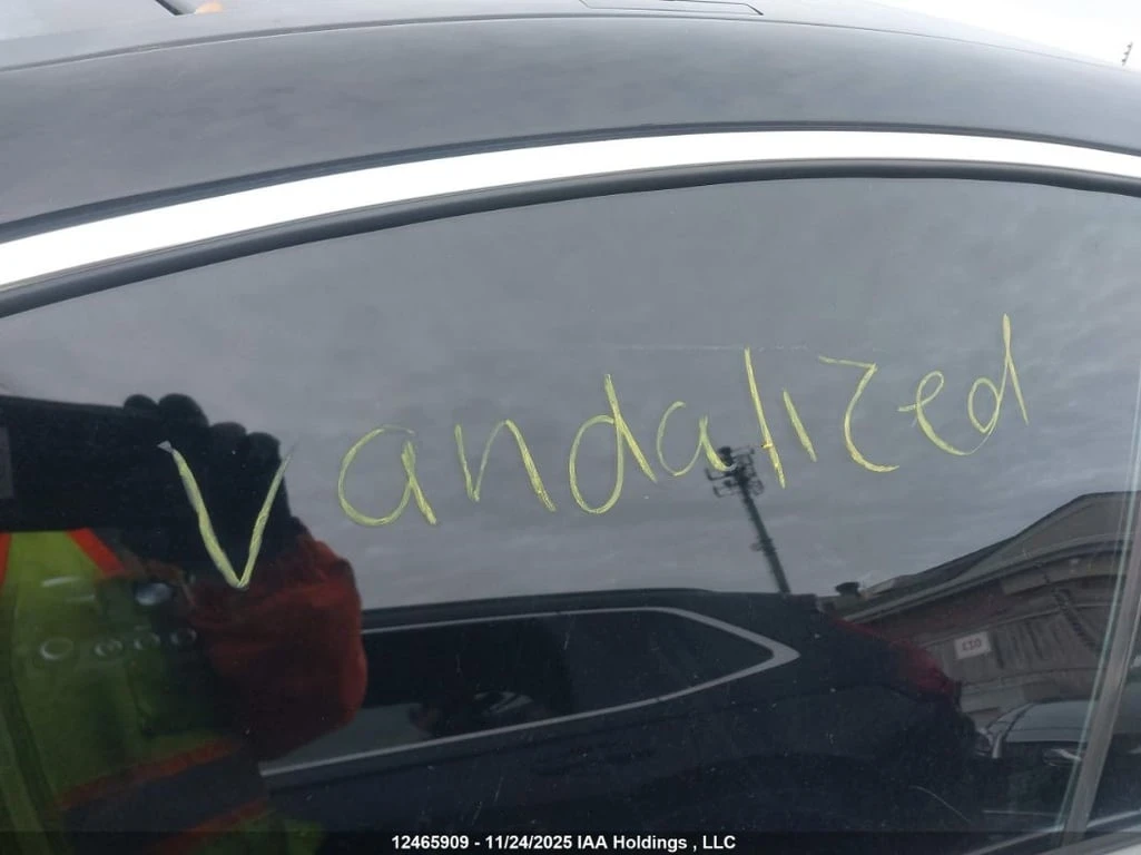 Mercedes-Benz CLS 63 AMG * CARFAX * ��� ������������ ������ | Mobile.bg � ����������� 6