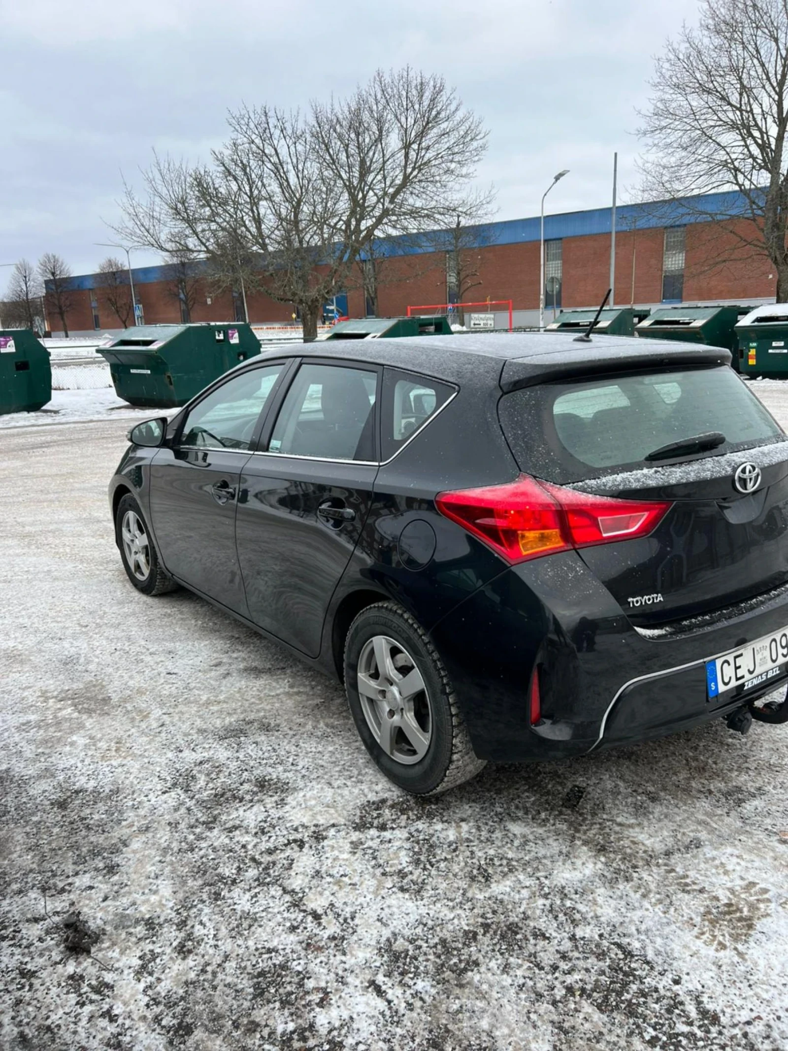 Toyota Auris 1.4 D - изображение 3