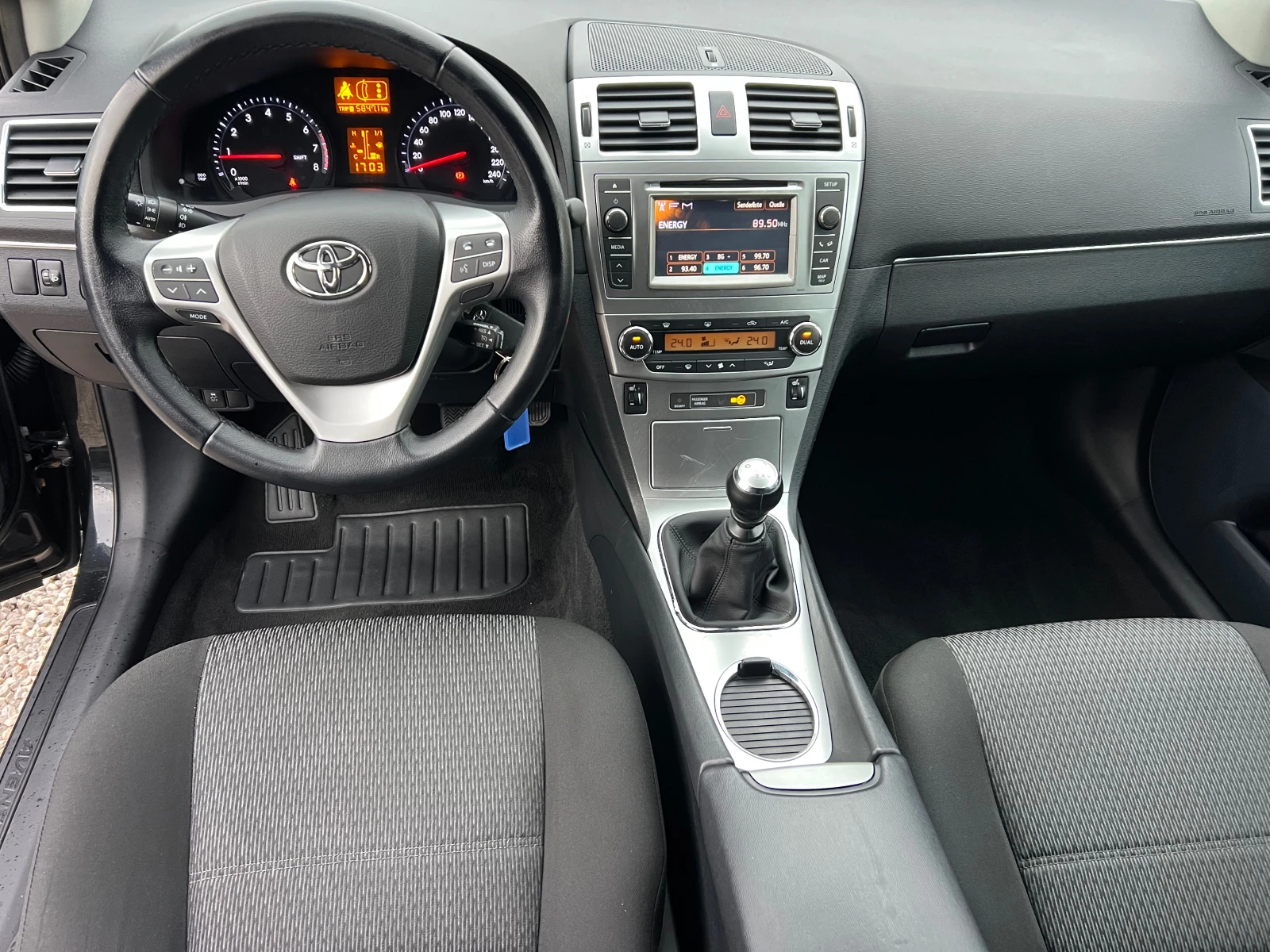 Toyota Avensis 1.8-NAVI FULL - изображение 10