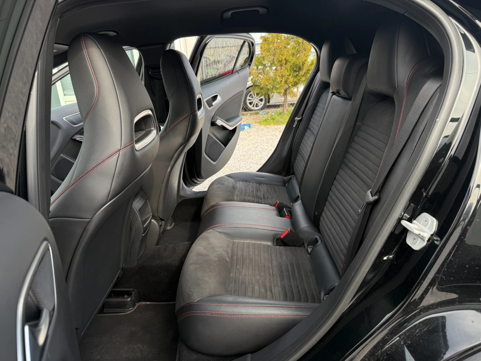 Mercedes-Benz CLA 220 220 CDI AMG , снимка 8 - Автомобили и джипове - 53720611