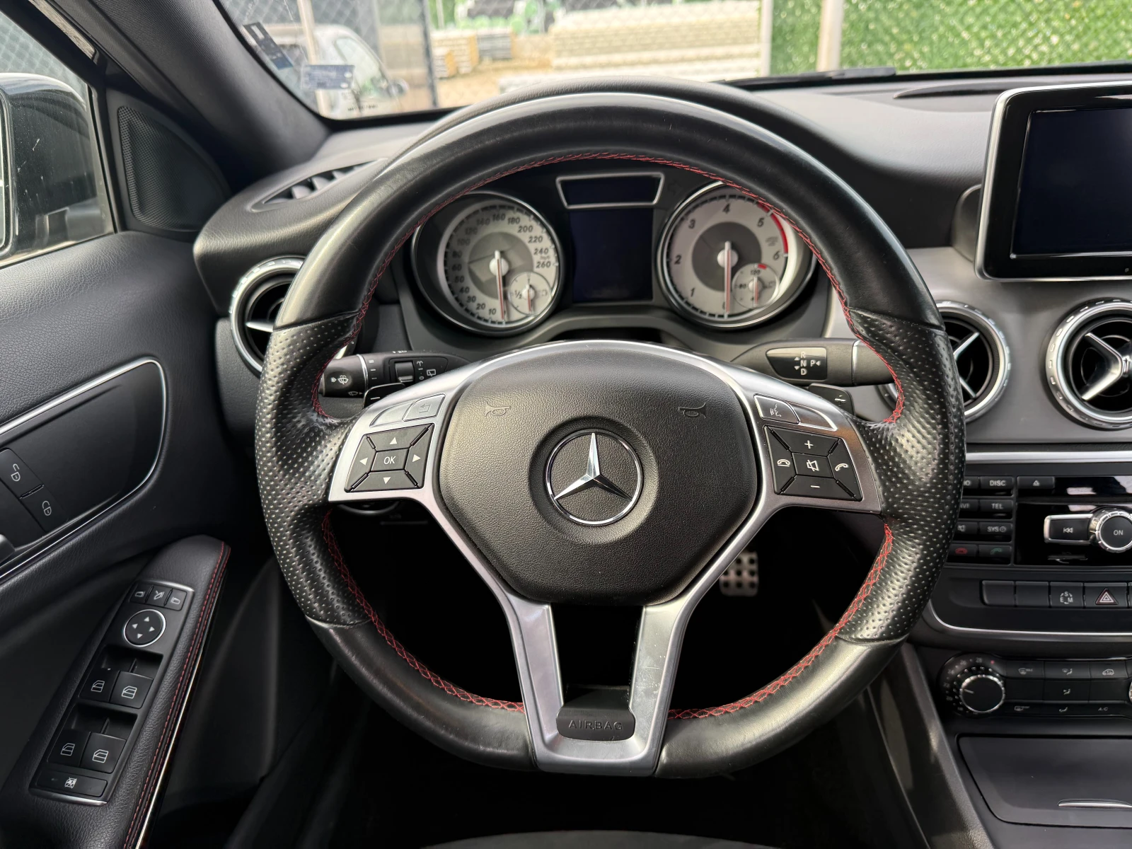 Mercedes-Benz CLA 220 220 CDI AMG , снимка 12 - Автомобили и джипове - 53720611