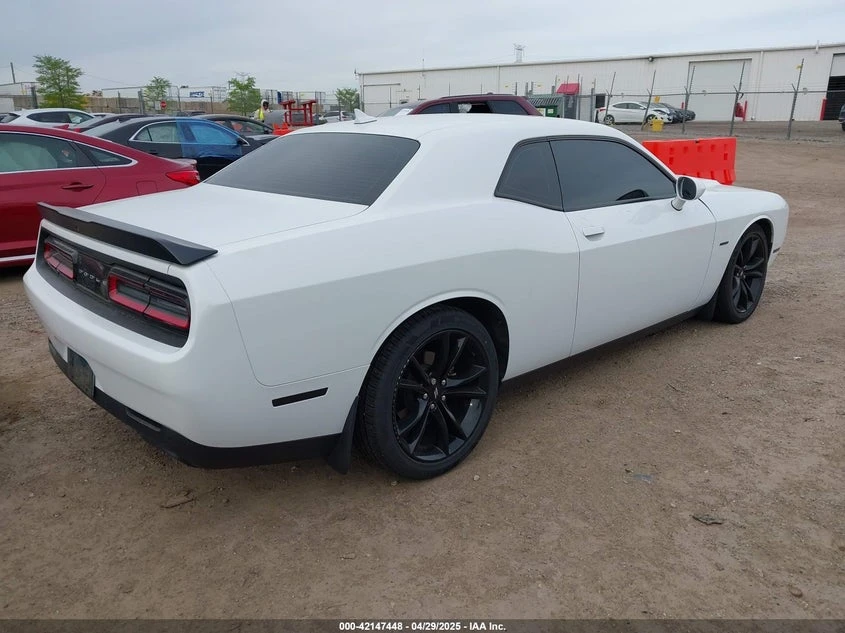 Dodge Challenger 5.7l R/T, снимка 4 - Автомобили и джипове - 53817199