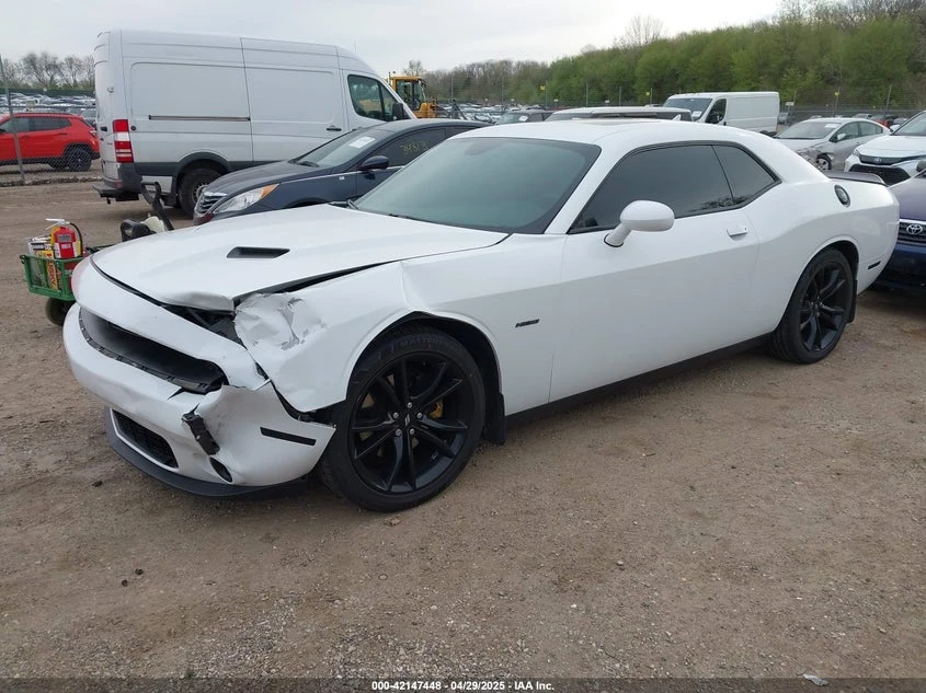 Dodge Challenger 5.7l R/T, снимка 2 - Автомобили и джипове - 53817199