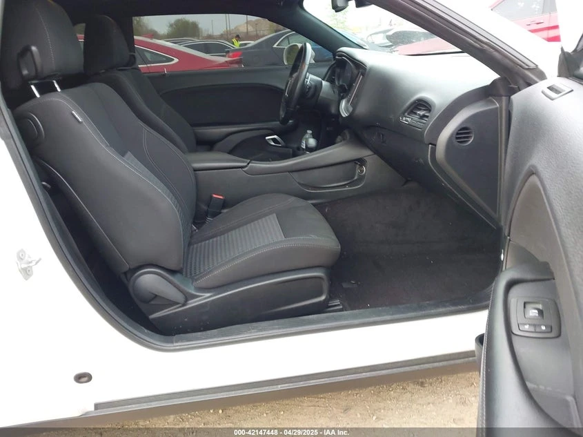 Dodge Challenger 5.7l R/T, снимка 5 - Автомобили и джипове - 53817199