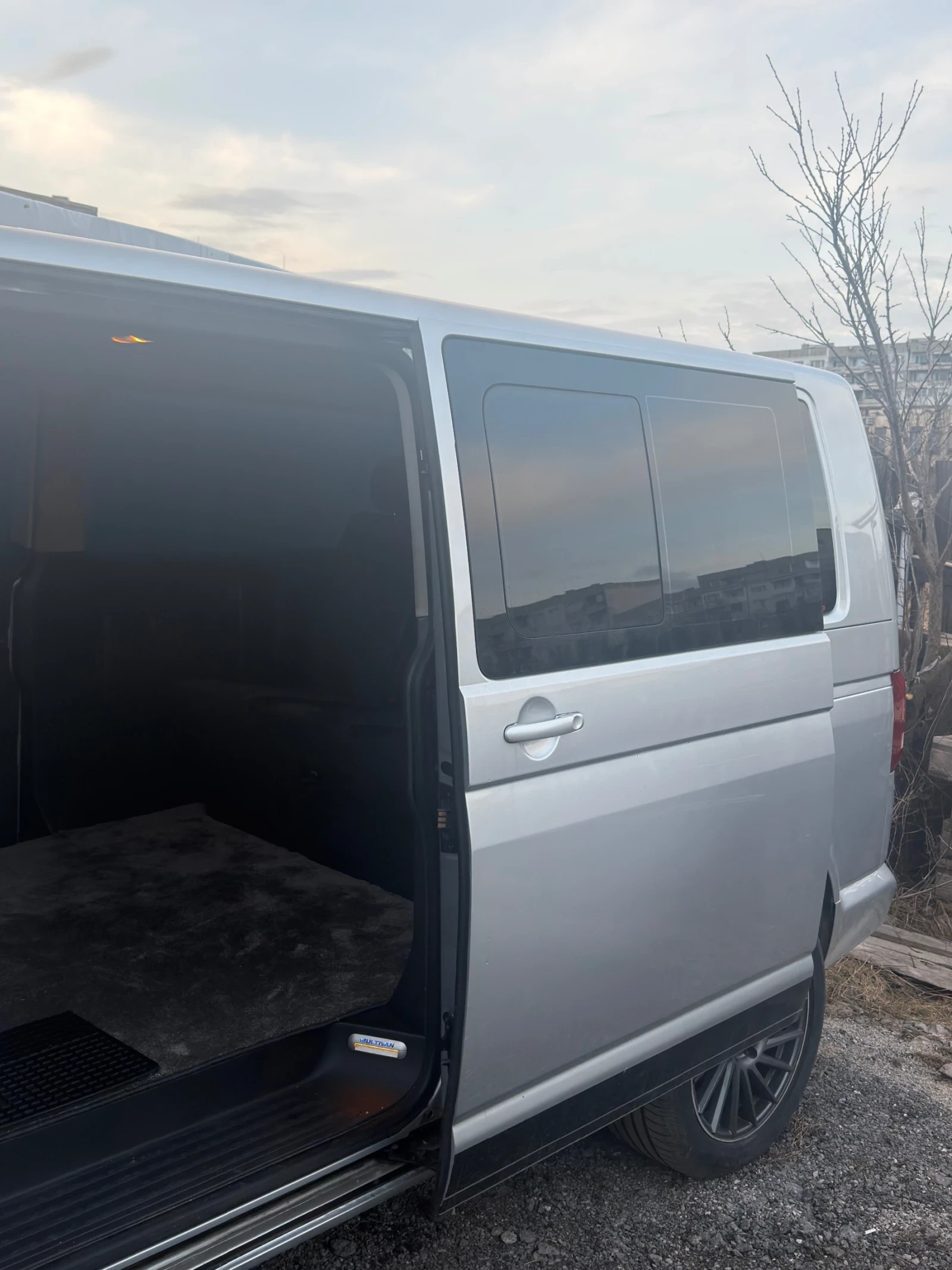 VW Multivan T5.1, снимка 6 - Автомобили и джипове - 53876393