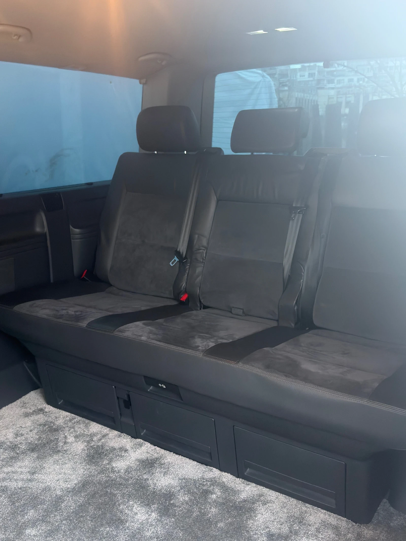 VW Multivan T5.1, снимка 7 - Автомобили и джипове - 53876393