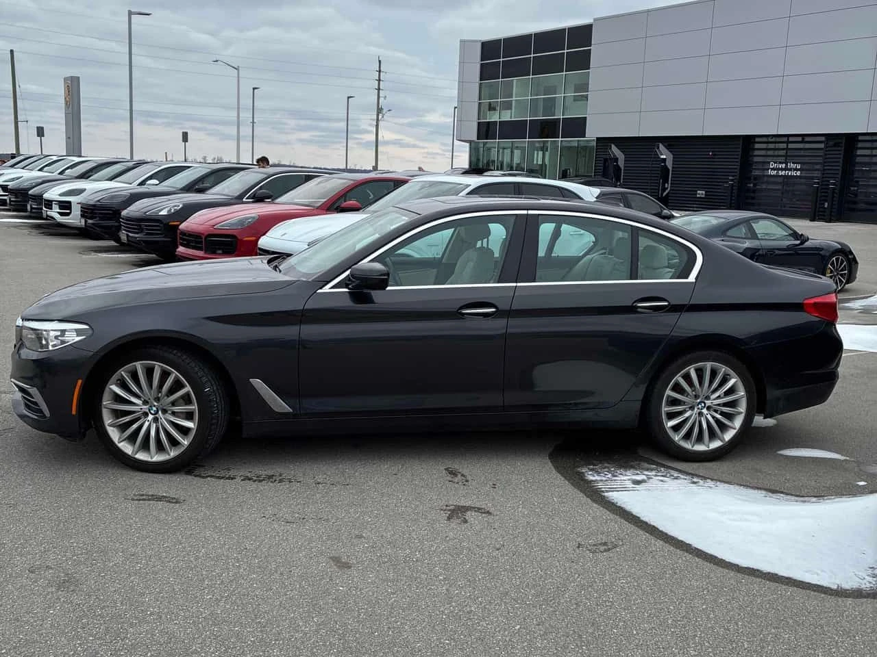 BMW 530 i xDrive * HARMAN/KARDON* PANORAMA* �����*  | Mobile.bg � ����������� 2