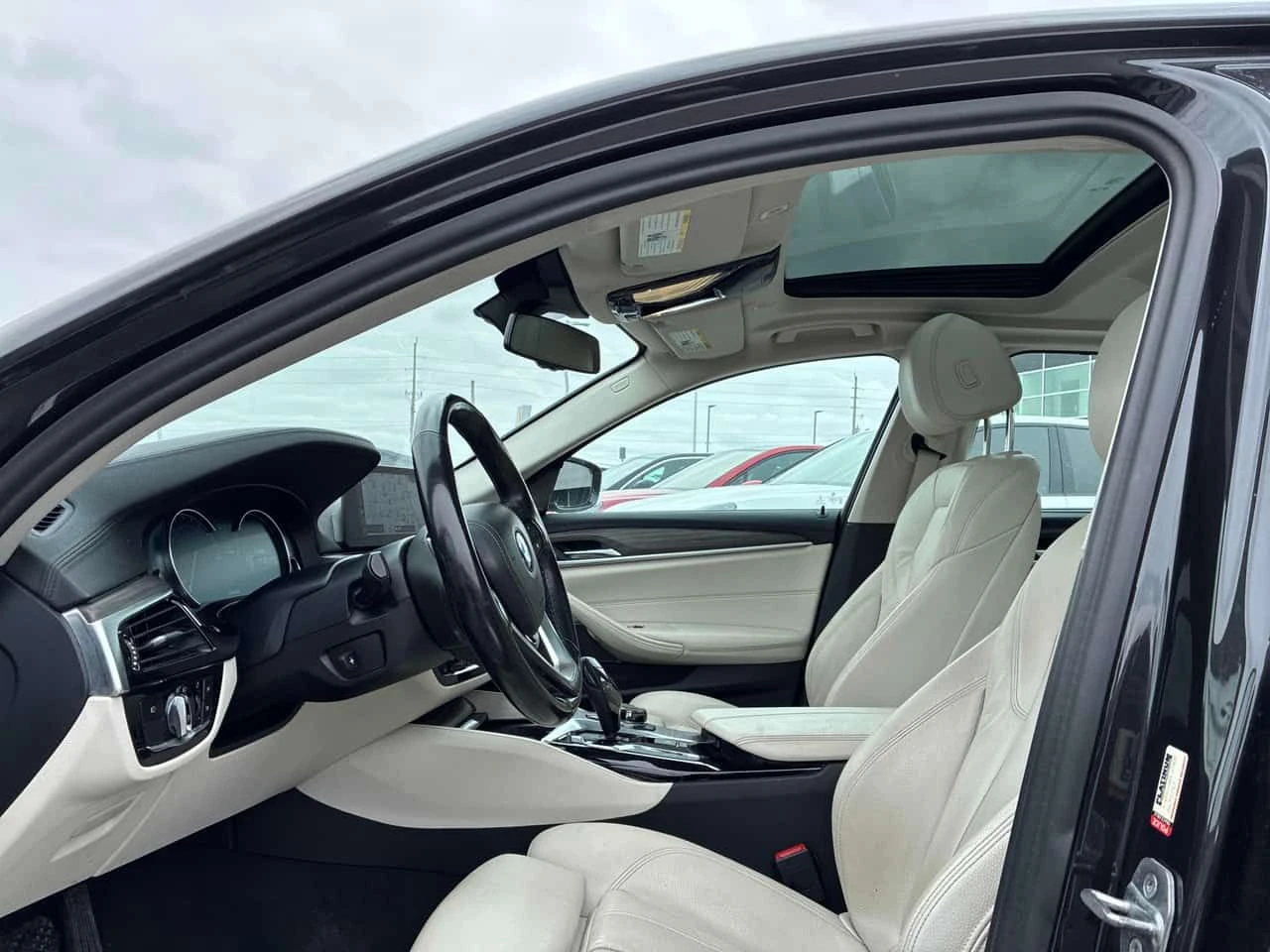 BMW 530 i xDrive * HARMAN/KARDON* PANORAMA* �����*  | Mobile.bg � ����������� 15