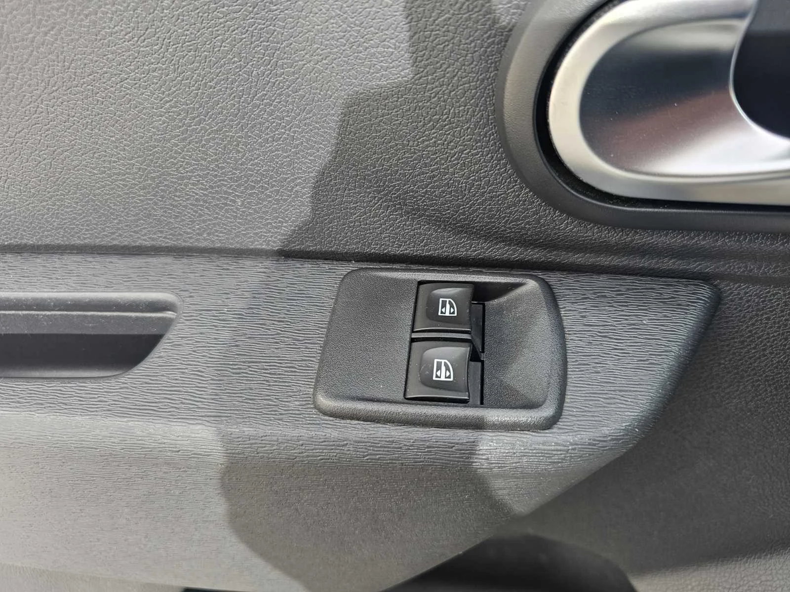 Dacia Dokker dCi 90 к.с. Дизел Stop & Start N1, снимка 12 - Автомобили и джипове - 53989436