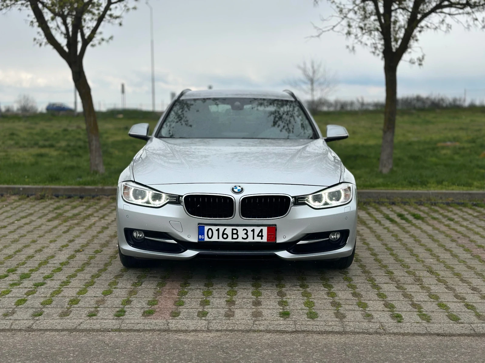 BMW 320 Head Up/Memory/Light Pack, снимка 2 - Автомобили и джипове - 54039991