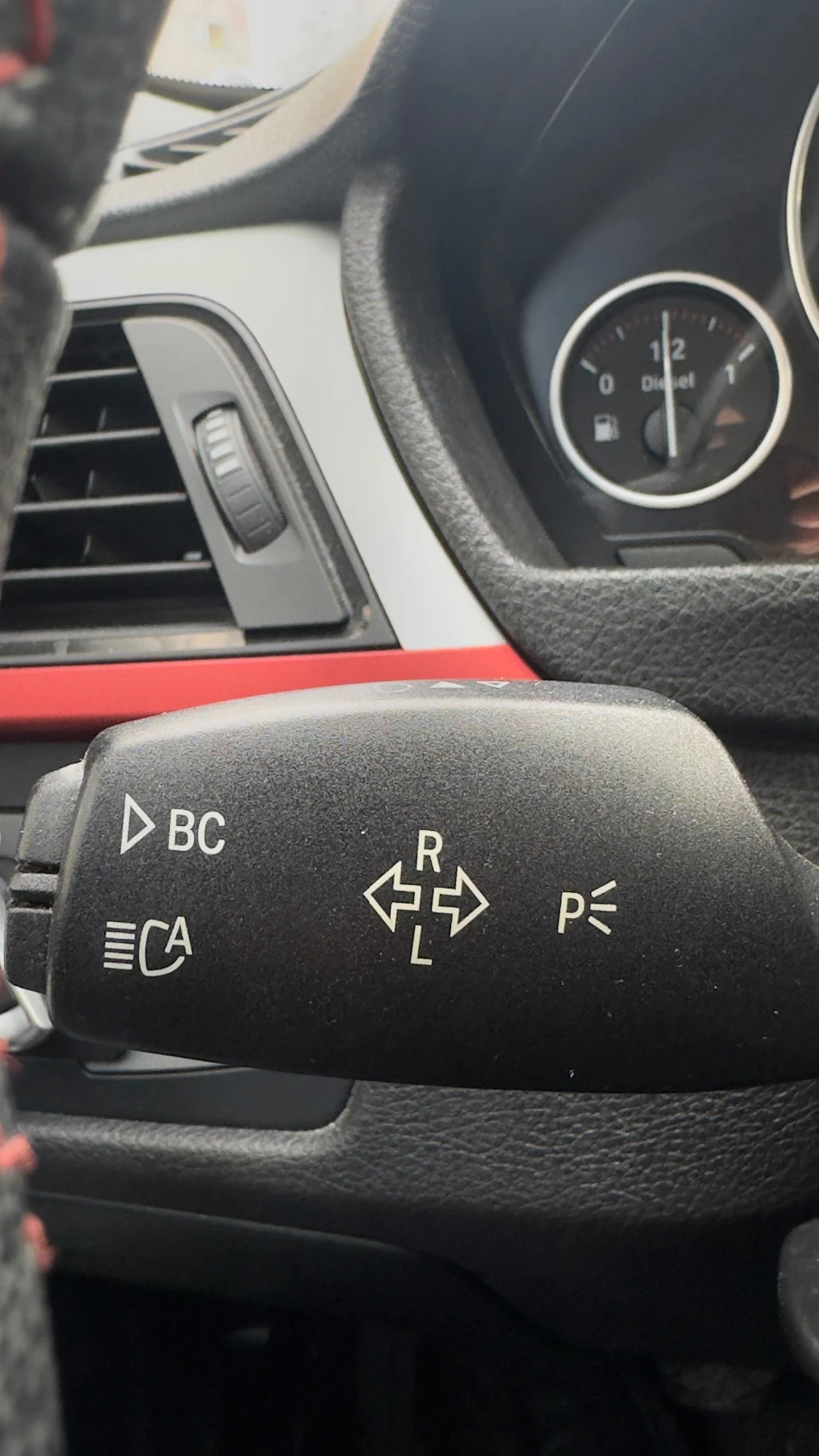 BMW 320 Head Up/Memory/Light Pack, снимка 12 - Автомобили и джипове - 54039991