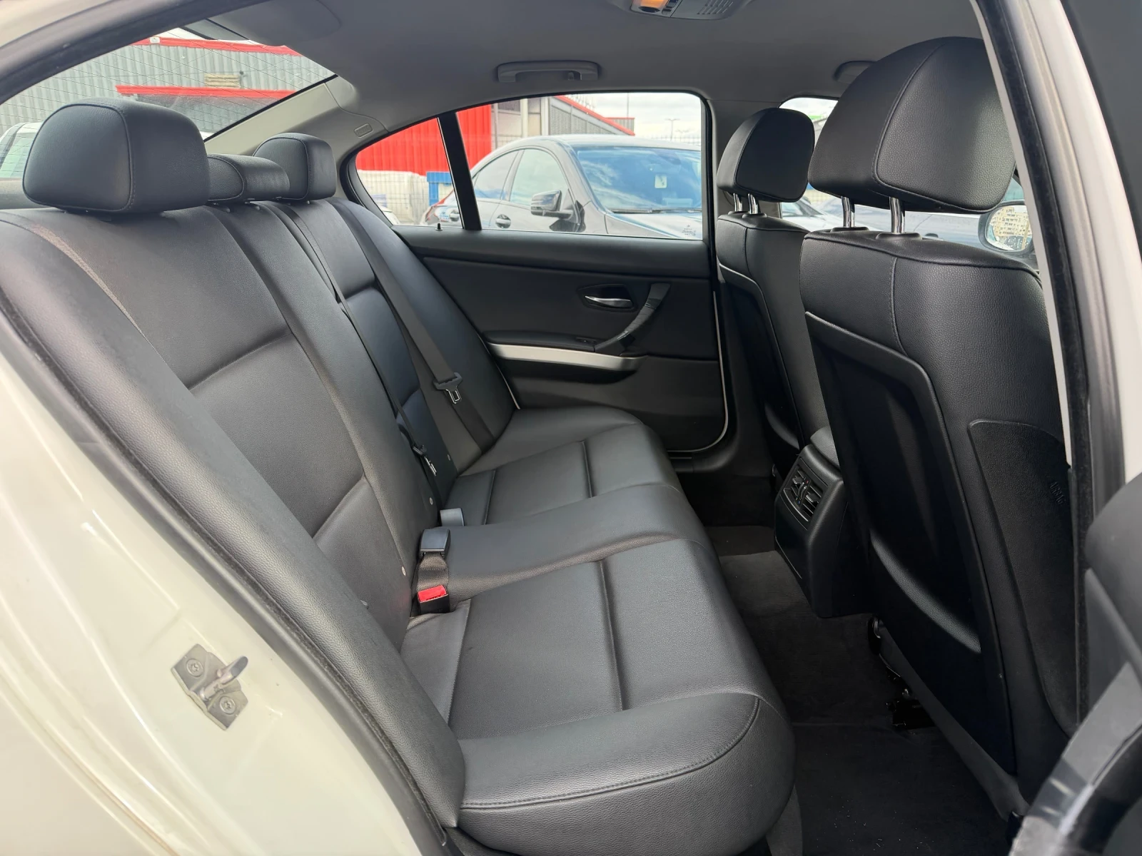 BMW 318 D 2.0 Facelift | Mobile.bg � ����������� 13