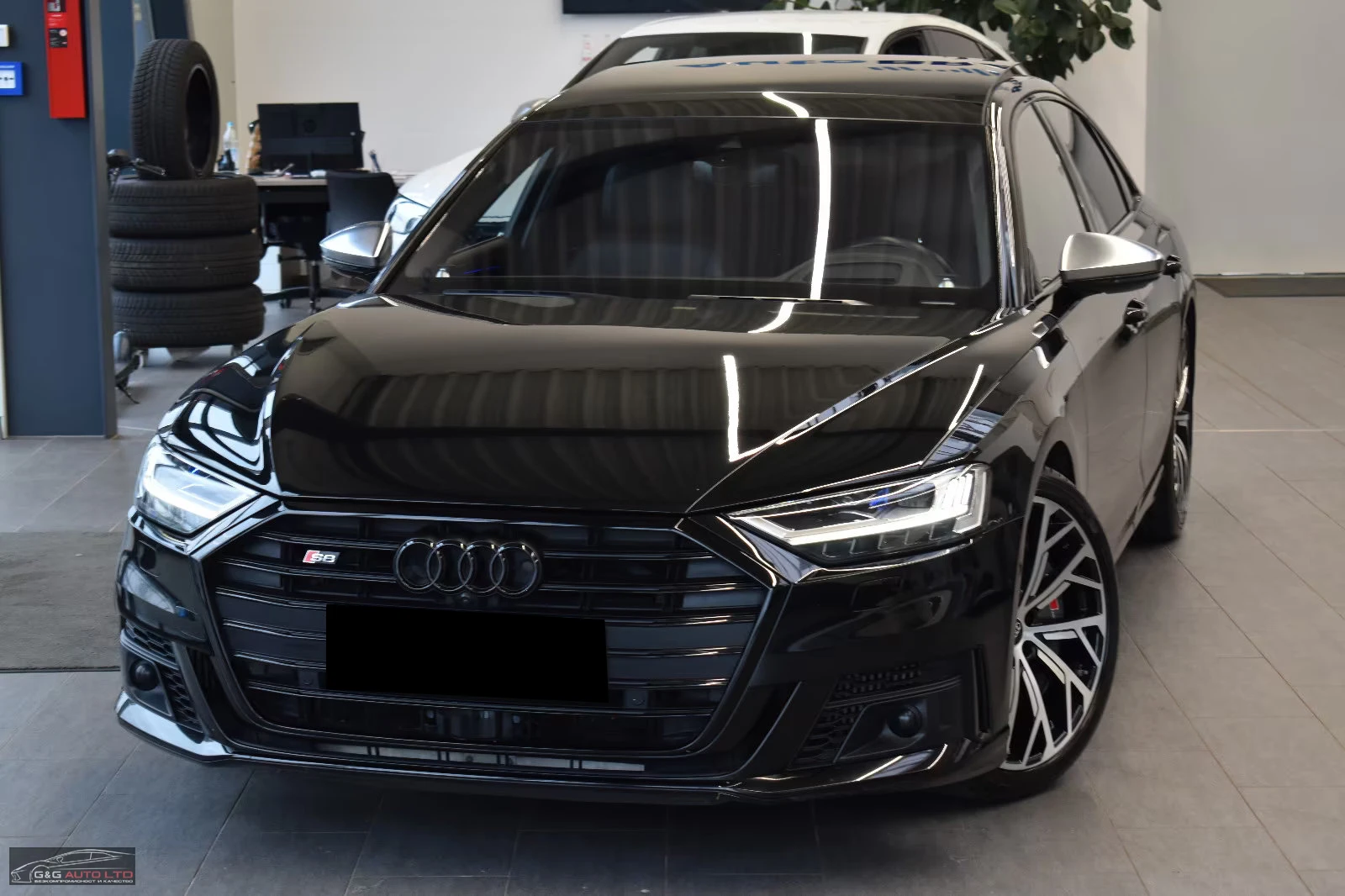 Audi S8 MATRIX/571HP/B&O/PANO/21/360/324z