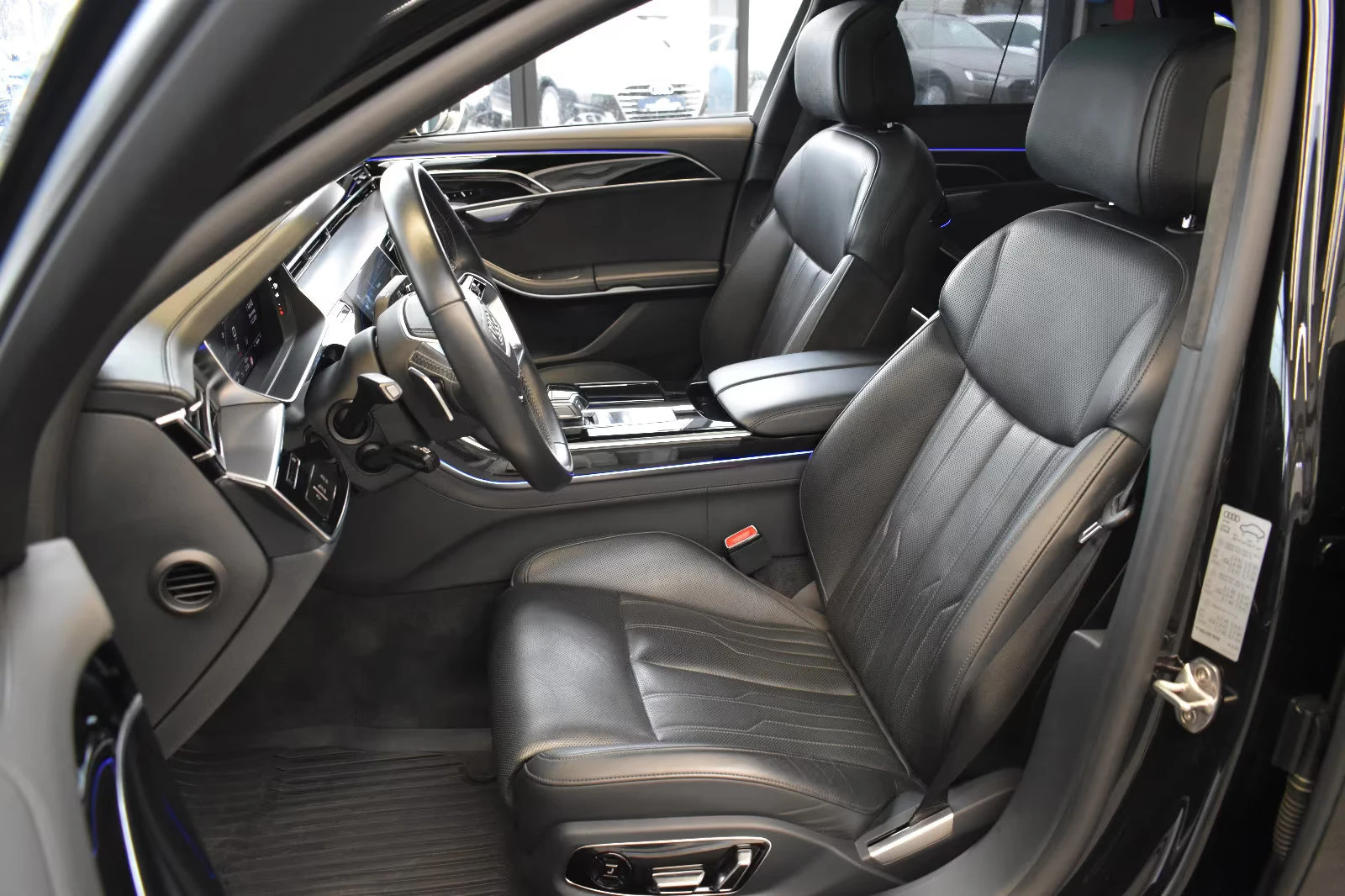 Audi S8 MATRIX/571HP/B&O/PANO/21/360/324z | Mobile.bg � ����������� 10