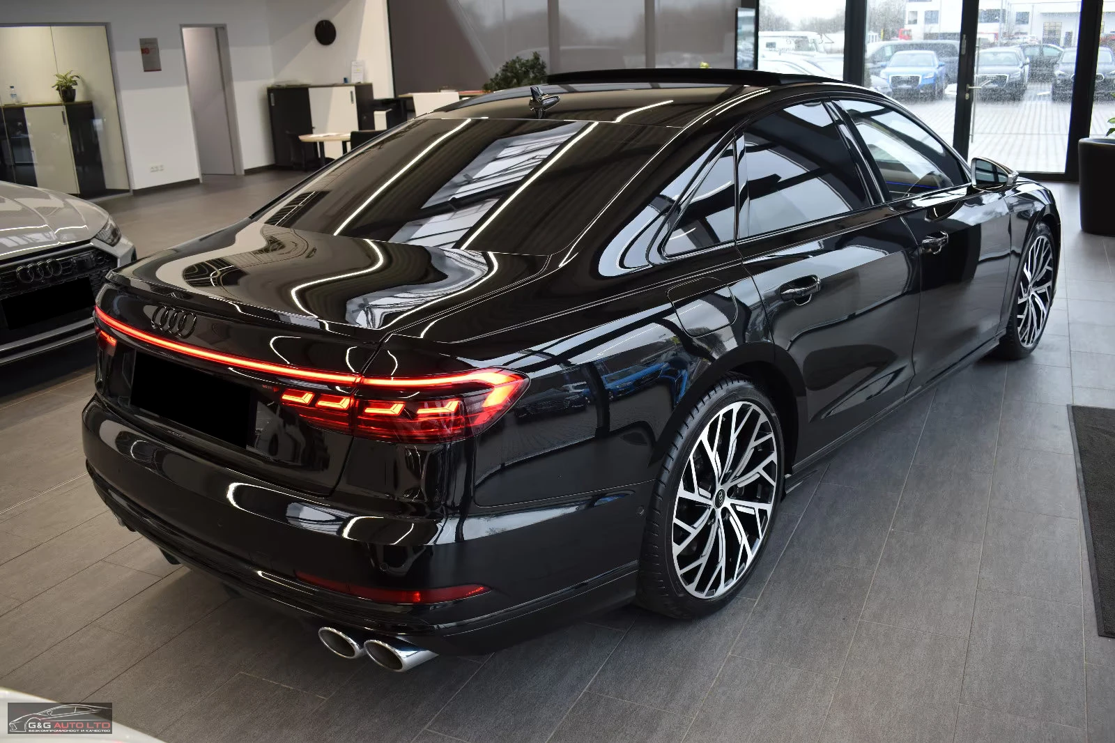 Audi S8 MATRIX/571HP/B&O/PANO/21/360/324z | Mobile.bg � ����������� 5