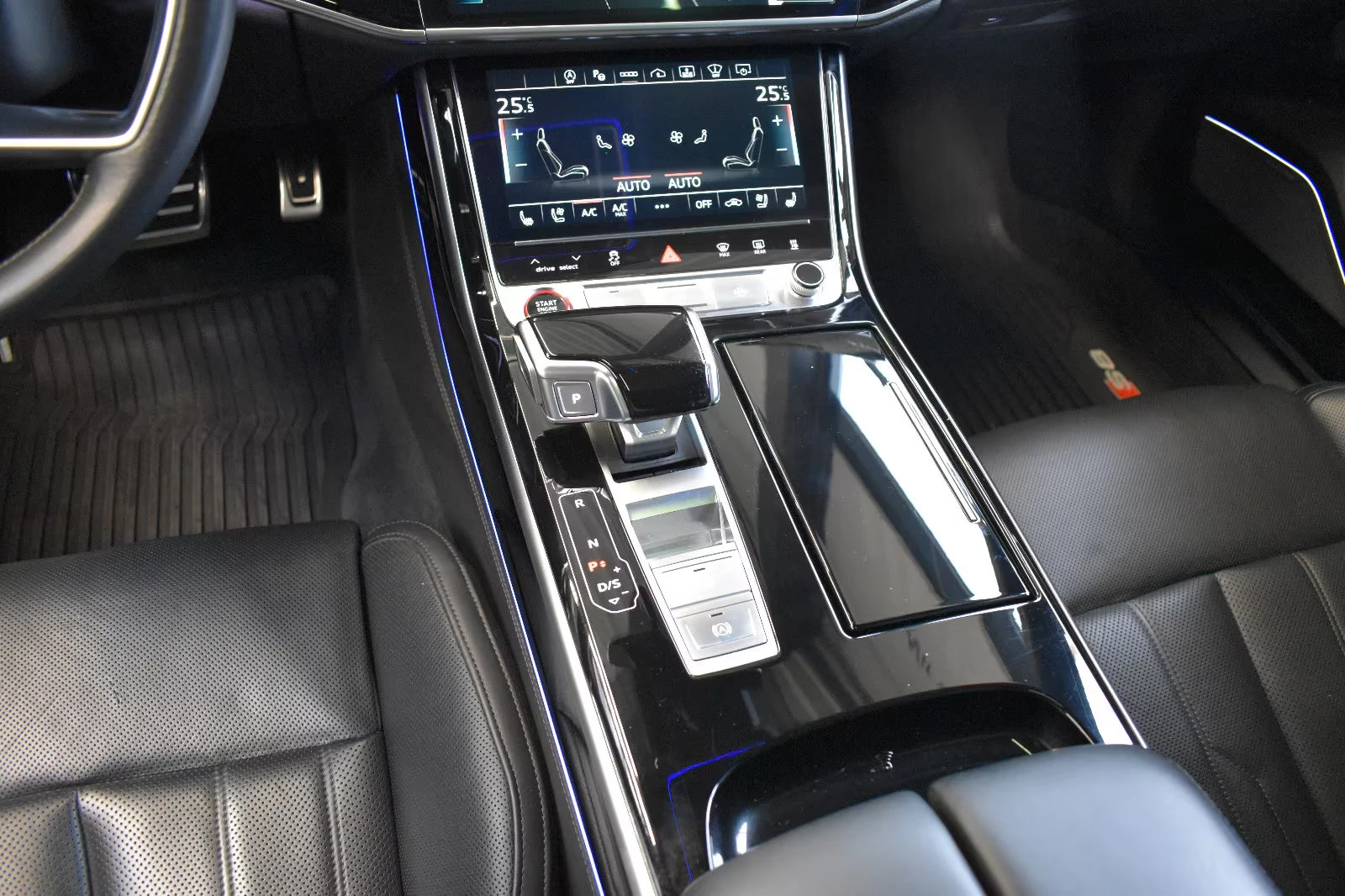 Audi S8 MATRIX/571HP/B&O/PANO/21/360/324z | Mobile.bg � ����������� 13