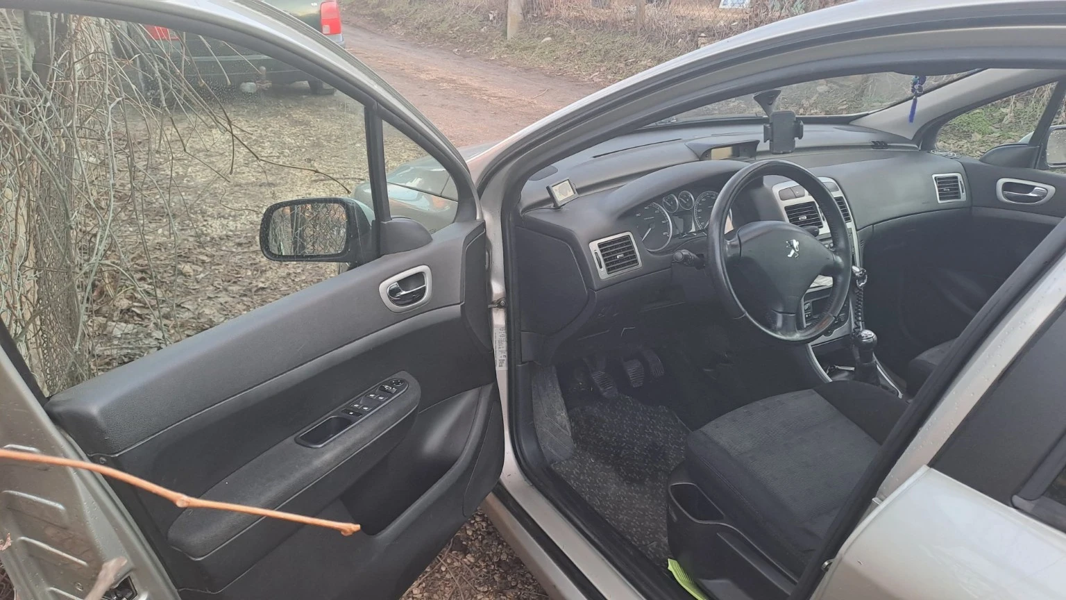 Peugeot 307, снимка 4 - Автомобили и джипове - 54635601