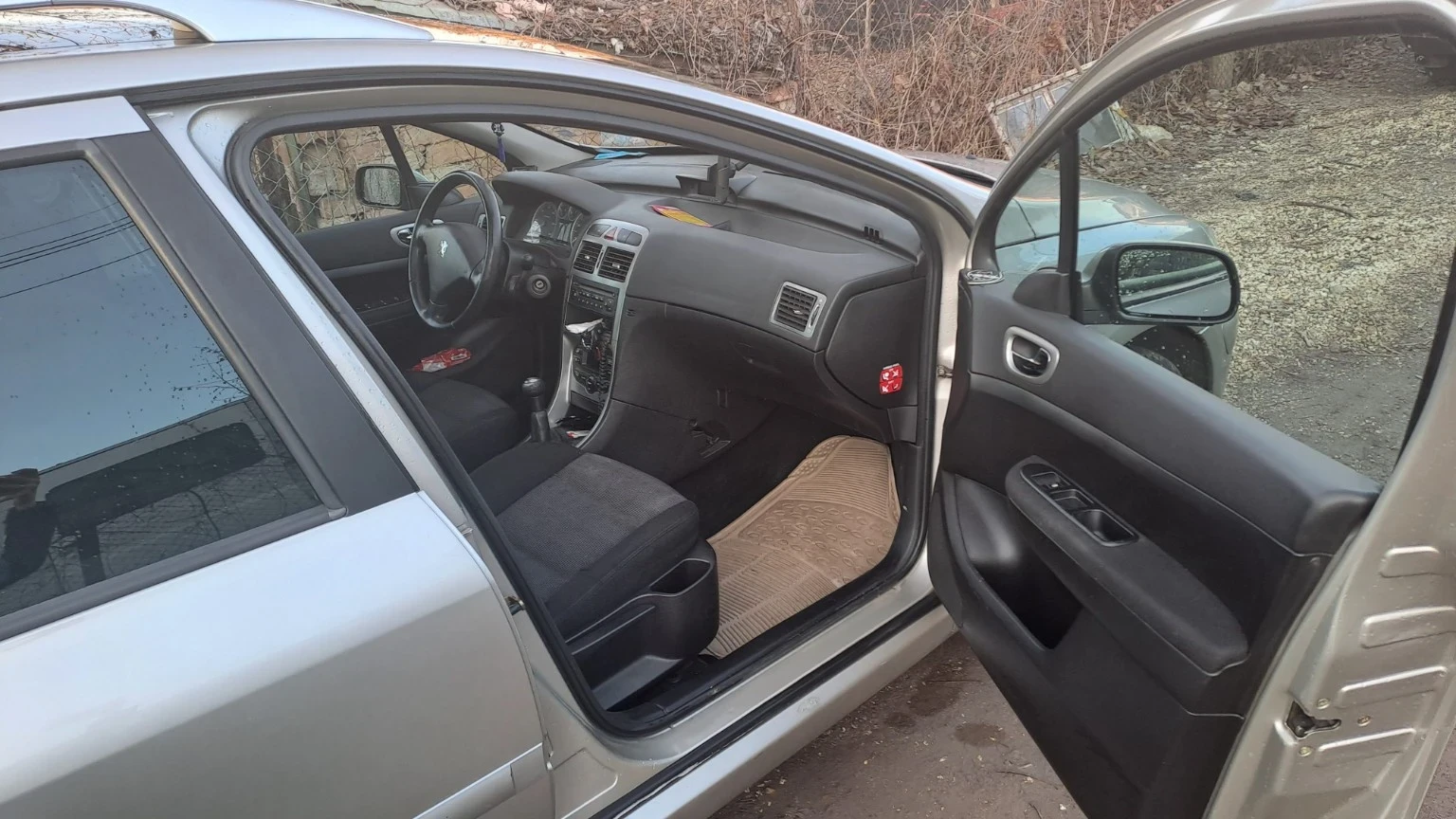 Peugeot 307, снимка 2 - Автомобили и джипове - 54635601
