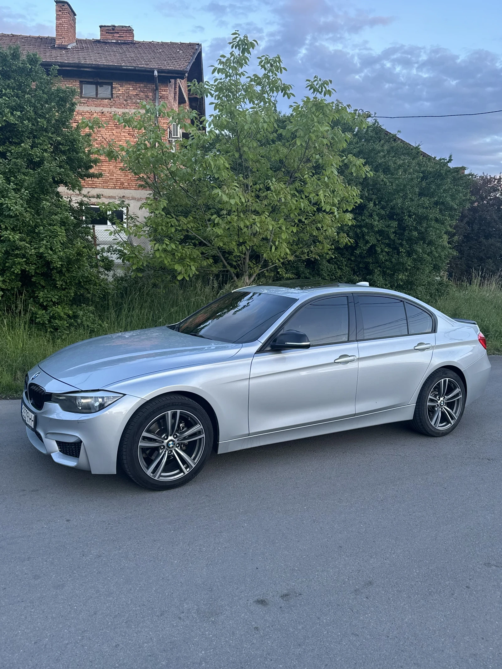 BMW 320, снимка 4 - Автомобили и джипове - 54692281