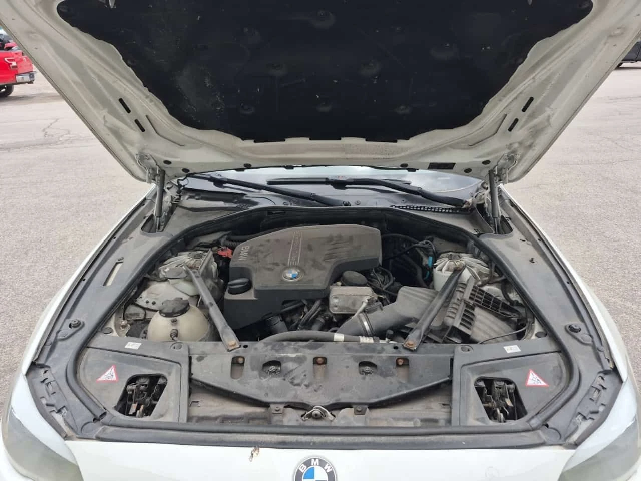 BMW 528 М ПАКЕТ/528I XDRIVE/ШИБЕДАХ/CARFAX/ФИНАНСИРАНЕ, снимка 16 - Автомобили и джипове - 54705249