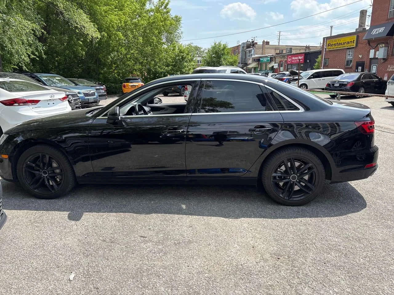 Audi A4 * Progressiv * CARFAX * БЕЗ ПЪРВОНАЧАЛНА ВНОСКА, снимка 17 - Автомобили и джипове - 54813884