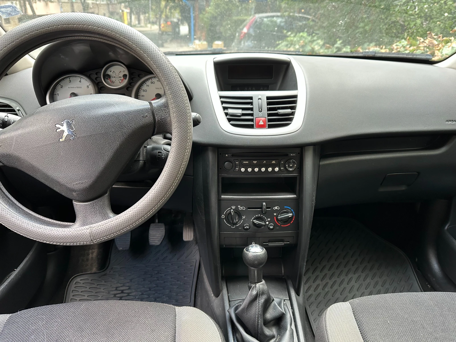 Peugeot 207, снимка 5 - Автомобили и джипове - 55075456