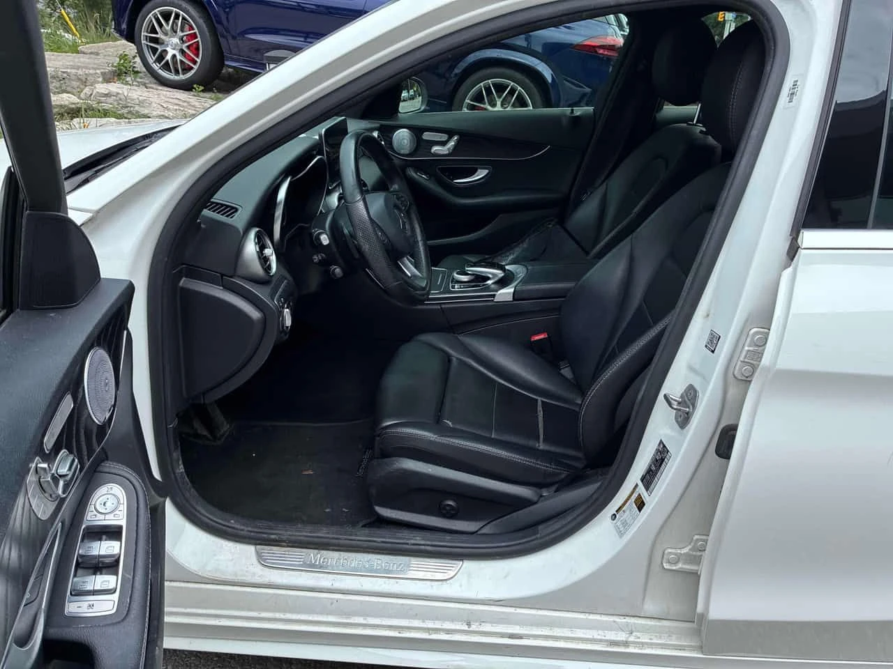 Mercedes-Benz C 300 * AMG PACK * 360 КАМЕРА * ОТ МЕРЦЕДЕС * , снимка 7 - Автомобили и джипове - 55259574