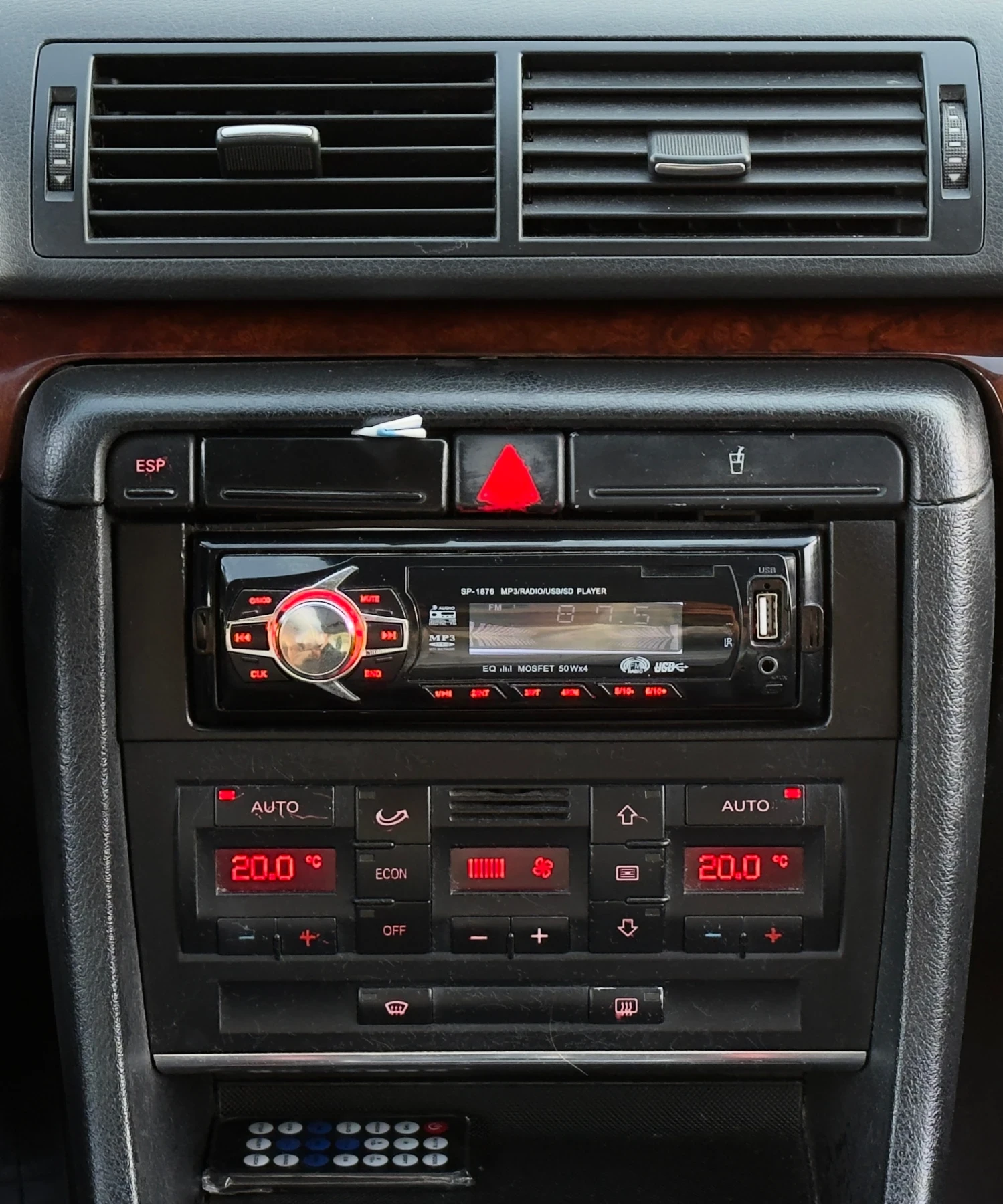 Audi A4 2.5TDi , снимка 13 - Автомобили и джипове - 55543197