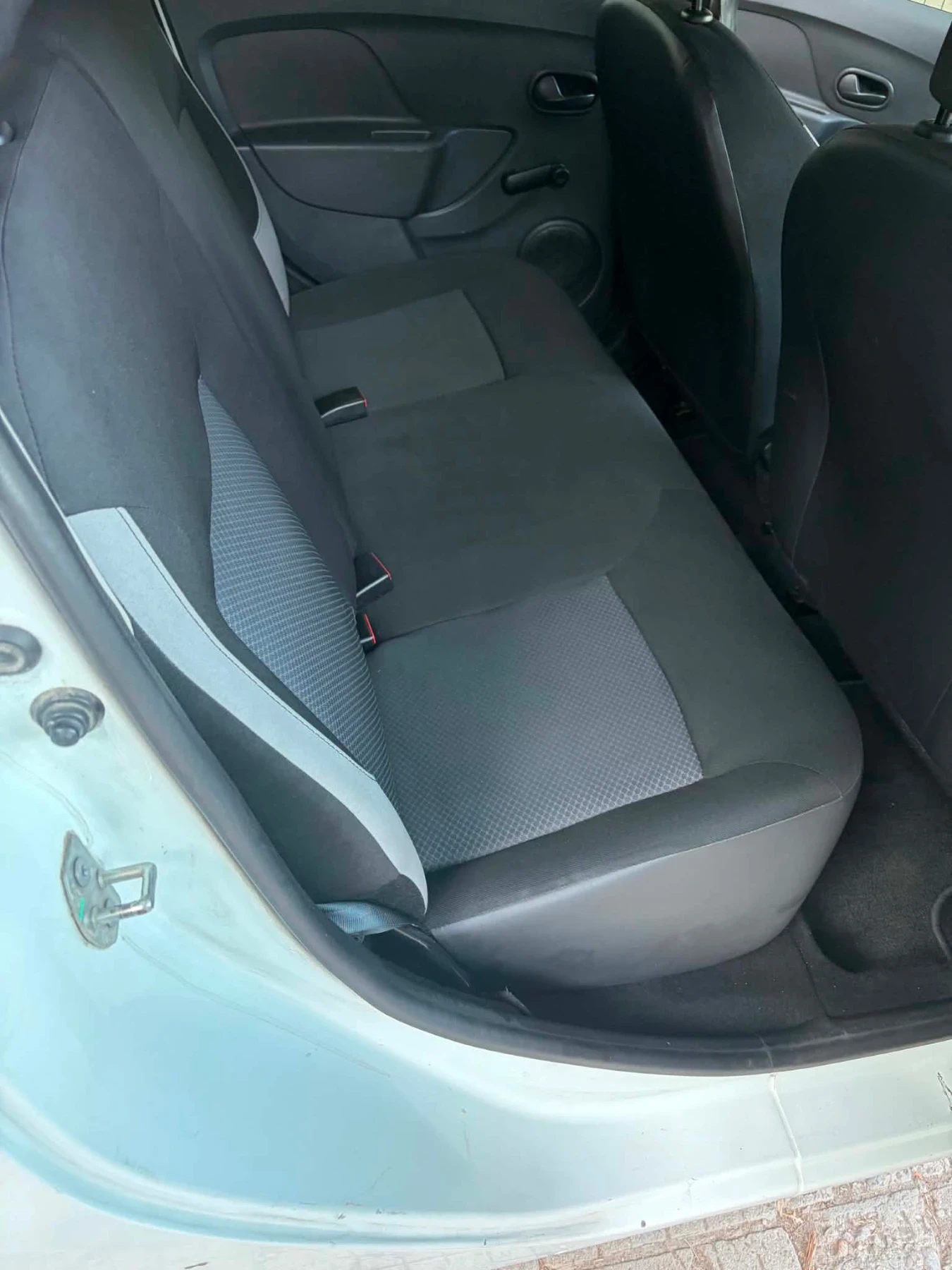 Dacia Sandero | Mobile.bg � ����������� 9