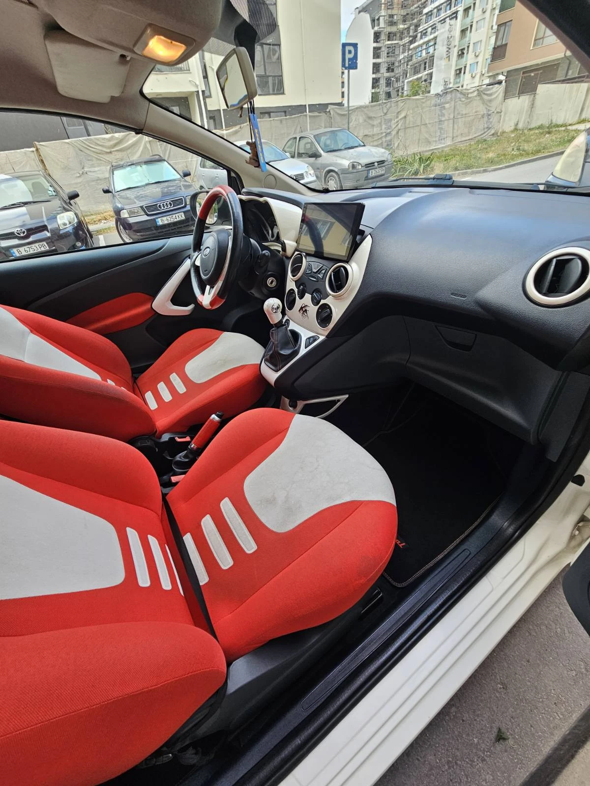 Ford Ka, снимка 6 - Автомобили и джипове - 56360136