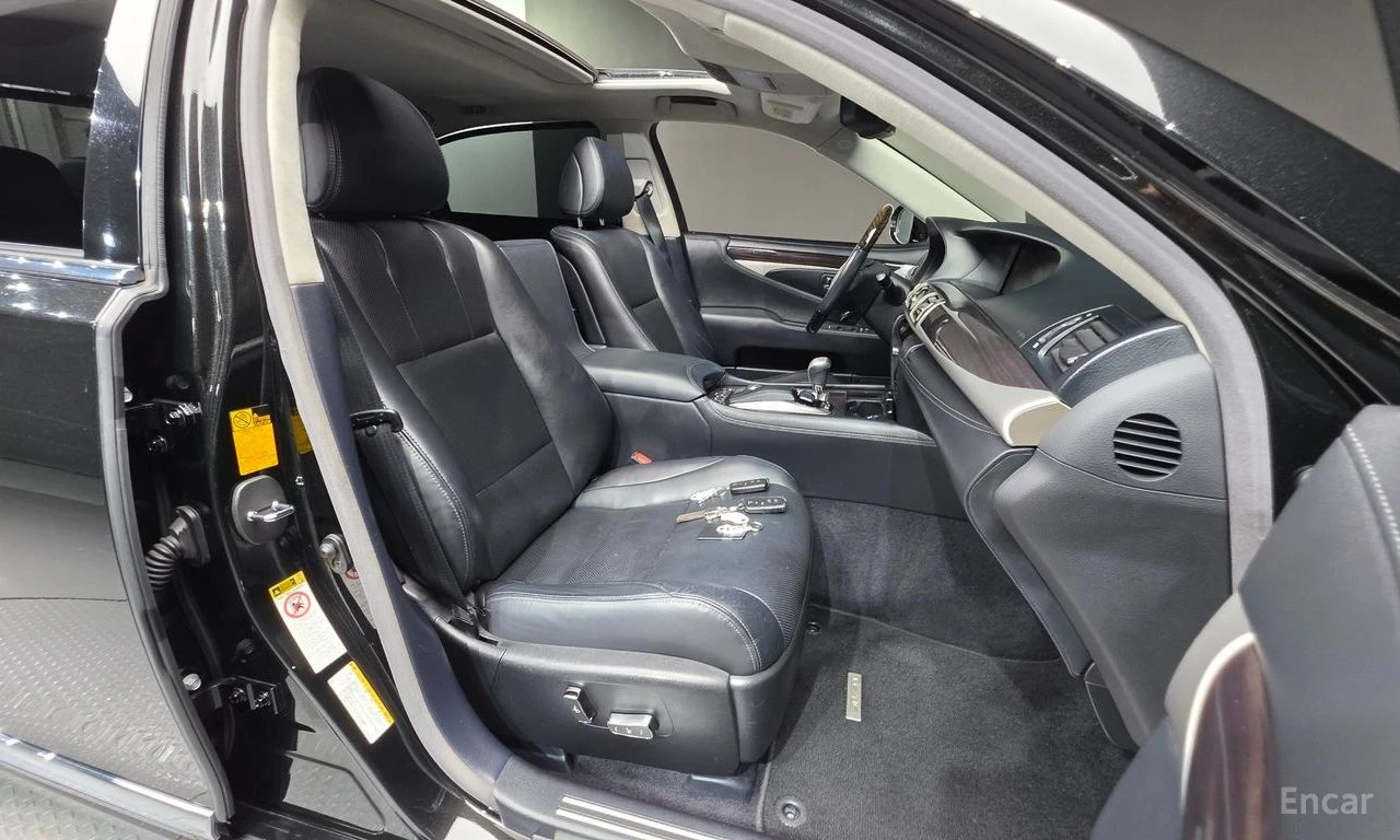 Lexus LS 600 h* LONG* OTTOMAN* �����* ���������* ������ ���� | Mobile.bg � ����������� 8