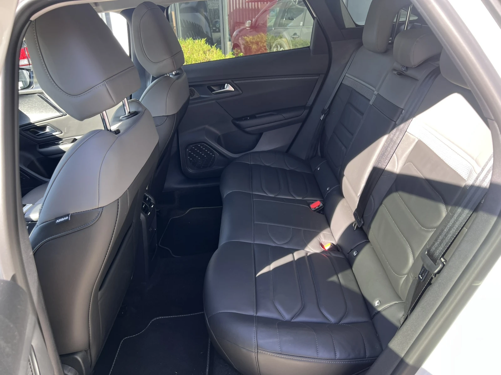 Citroen C5X 1.2 PureTech, снимка 10 - Автомобили и джипове - 56530581