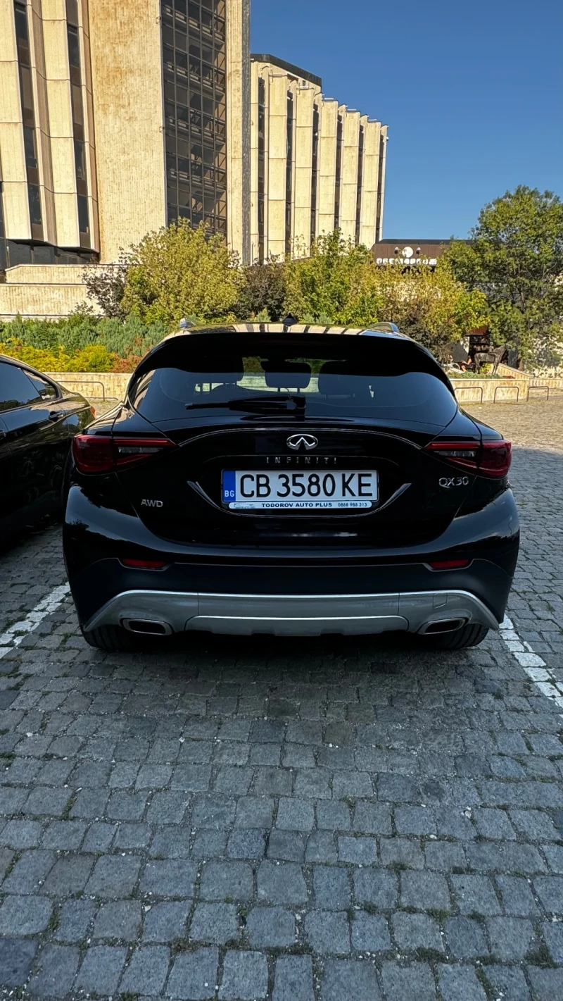 Infiniti QX30, снимка 2 - Автомобили и джипове - 49544809