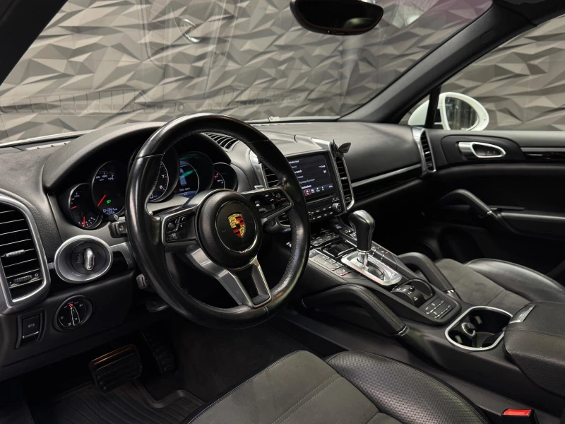 Porsche Cayenne Sport Chrono* Подгрев* Navi* Camera, снимка 11 - Автомобили и джипове - 52227998