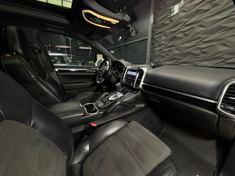 Porsche Cayenne Sport Chrono* Подгрев* Navi* Camera, снимка 10 - Автомобили и джипове - 52227998