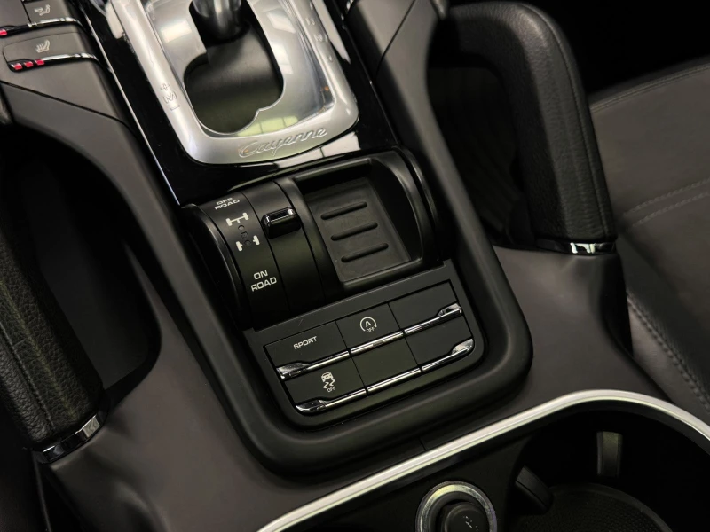 Porsche Cayenne Sport Chrono* Подгрев* Navi* Camera, снимка 15 - Автомобили и джипове - 52227998
