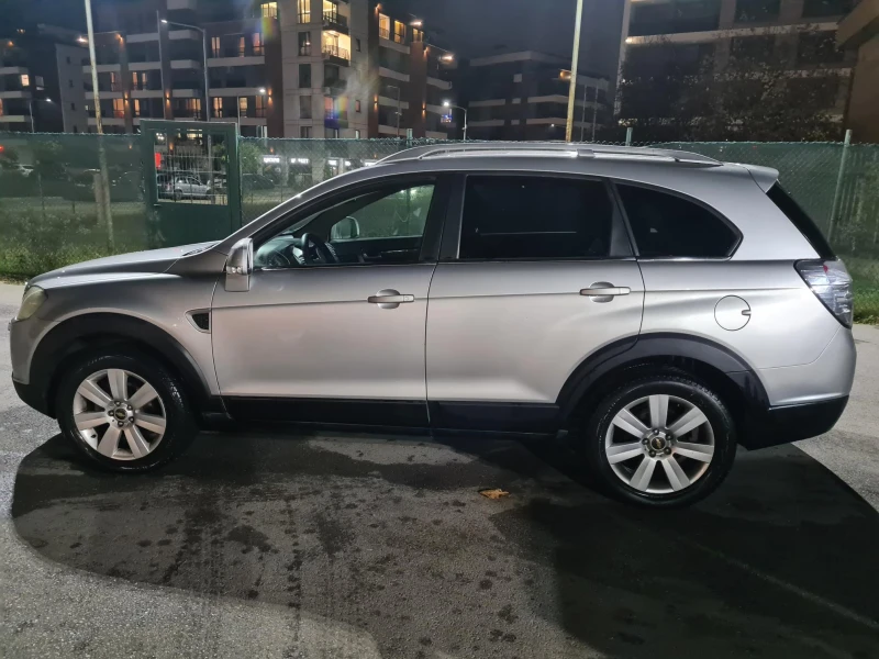 Chevrolet Captiva 2.0VCDI, 4x4, 7м Sport, снимка 2 - Автомобили и джипове - 53590443